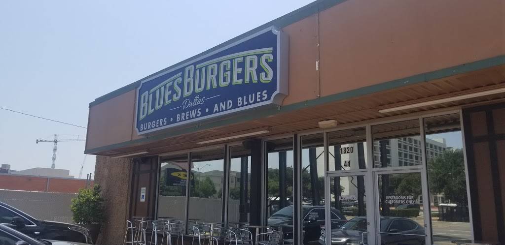 Blues Burgers | restaurant | 1820 W Mockingbird Ln #44, Dallas, TX 75235, USA | 2147509100 OR +1 214-750-9100