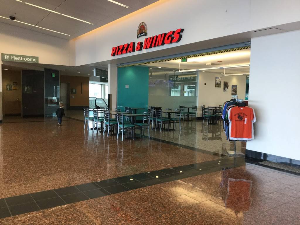 Grizzlys Pizza & Wings | restaurant | 5000 W International Airport Rd, Anchorage, AK 99502, USA | 9079299300 OR +1 907-929-9300