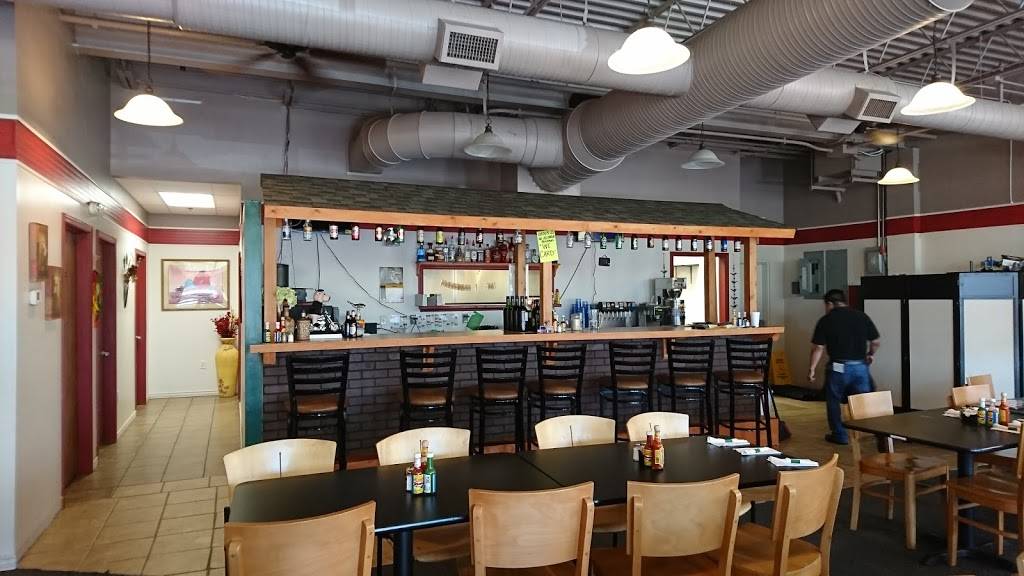 Primos Mexican Restaurant | restaurant | 6264 Lewis St, Parkville, MO 64152, USA | 8165692537 OR +1 816-569-2537