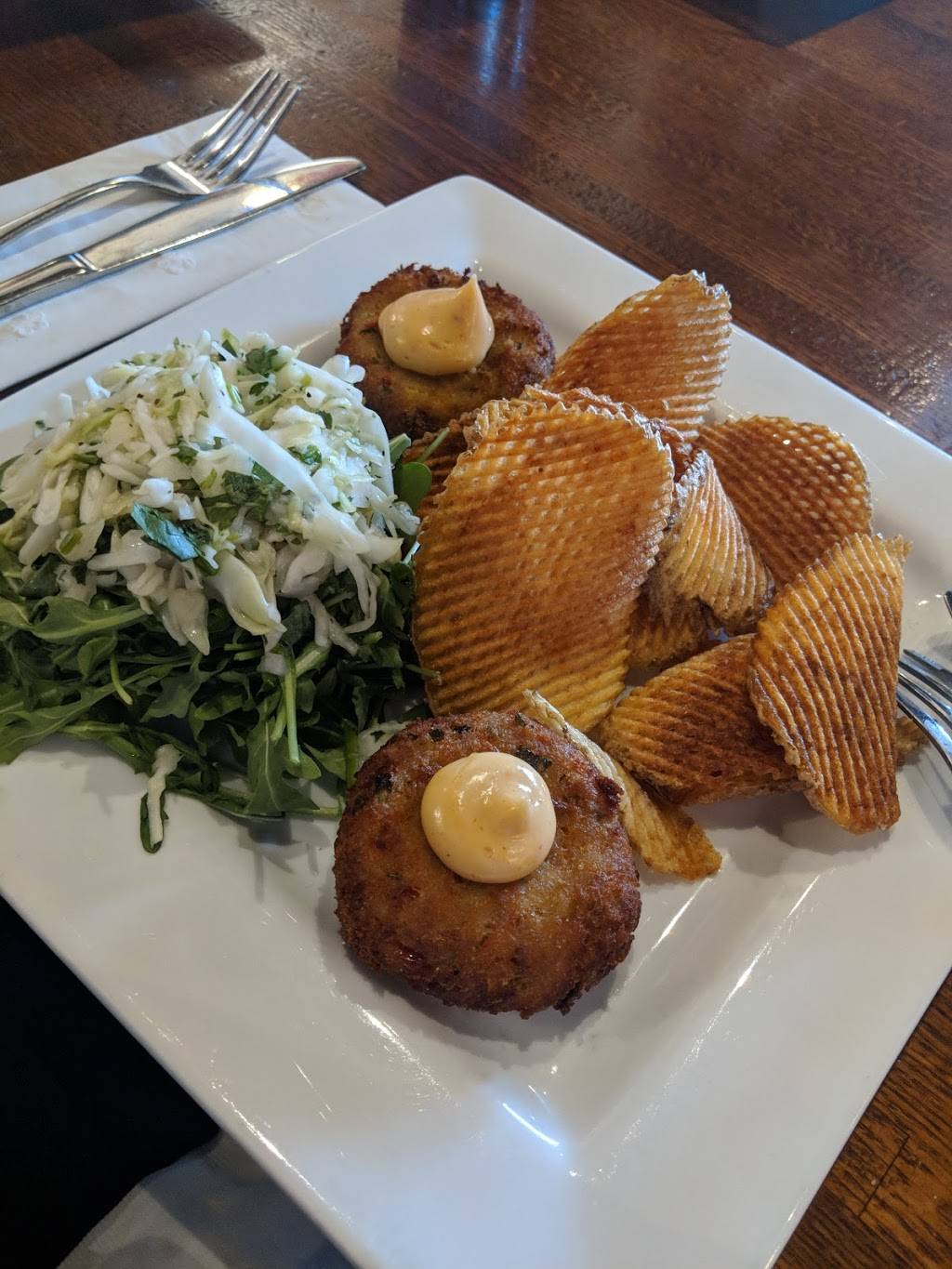 Bluestone | restaurant | 1932 Central St, Evanston, IL 60201, USA | 8474240420 OR +1 847-424-0420