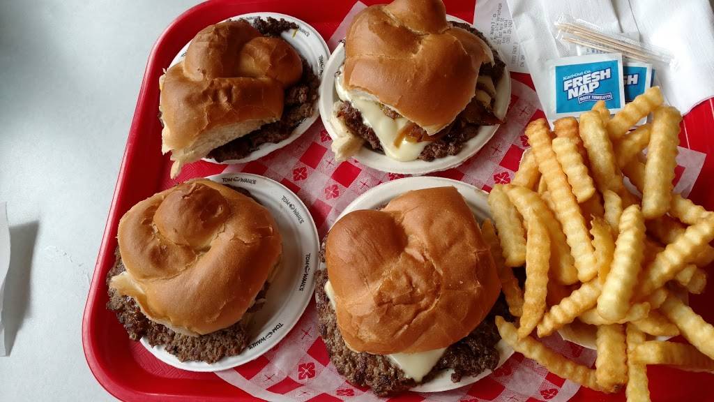 Tom Wahls Avon | restaurant | 283 E Main St, Avon, NY 14414, USA | 5852262420 OR +1 585-226-2420