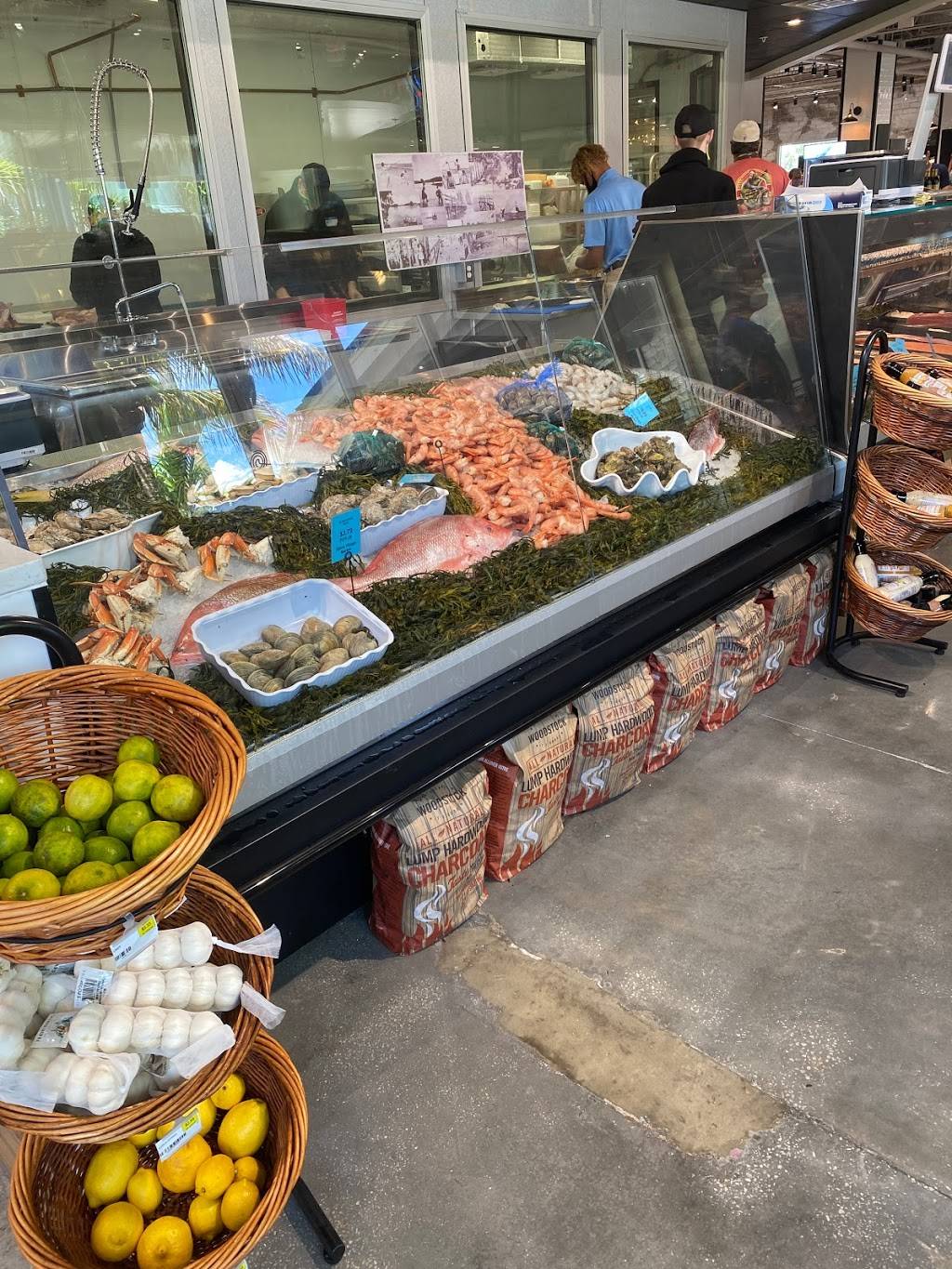 Djons Village Market | cafe | 249 5th Ave, Indialantic, FL 32903, USA | 3213275335 OR +1 321-327-5335