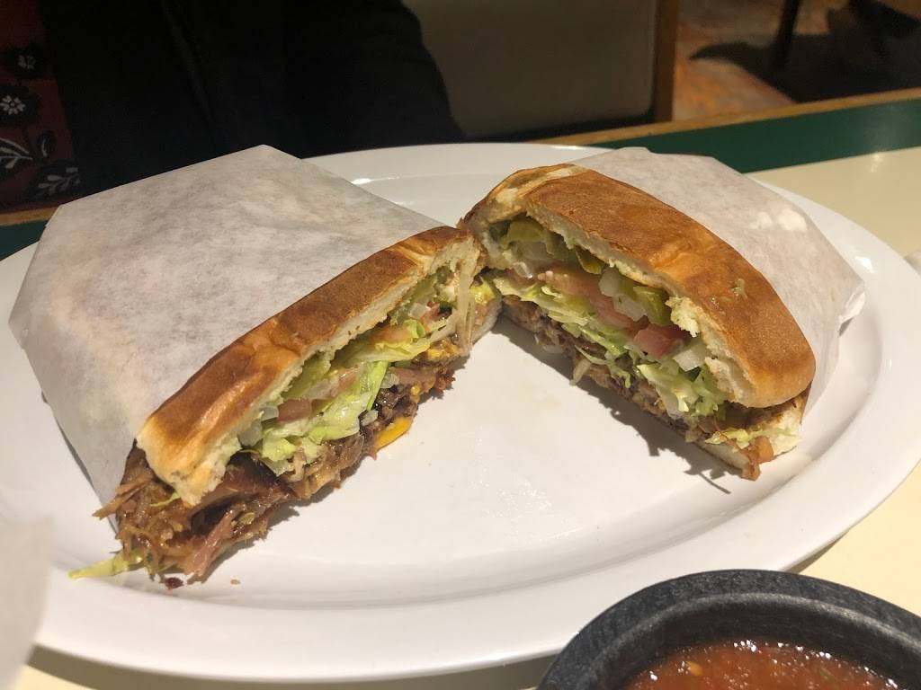 Lalo’s fast food | restaurant | 2611 E Thompson Blvd STE 101, Ventura, CA 93003, USA | 8056678423 OR +1 805-667-8423