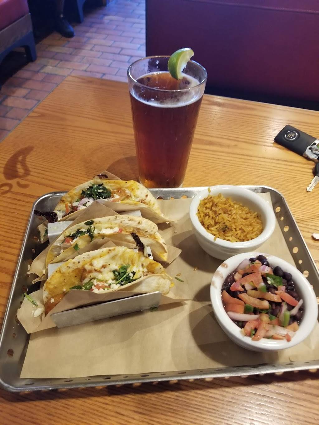 Chilis Grill & Bar | restaurant | 4609 Poplar Ave, Memphis, TN 38117, USA | 9016852257 OR +1 901-685-2257