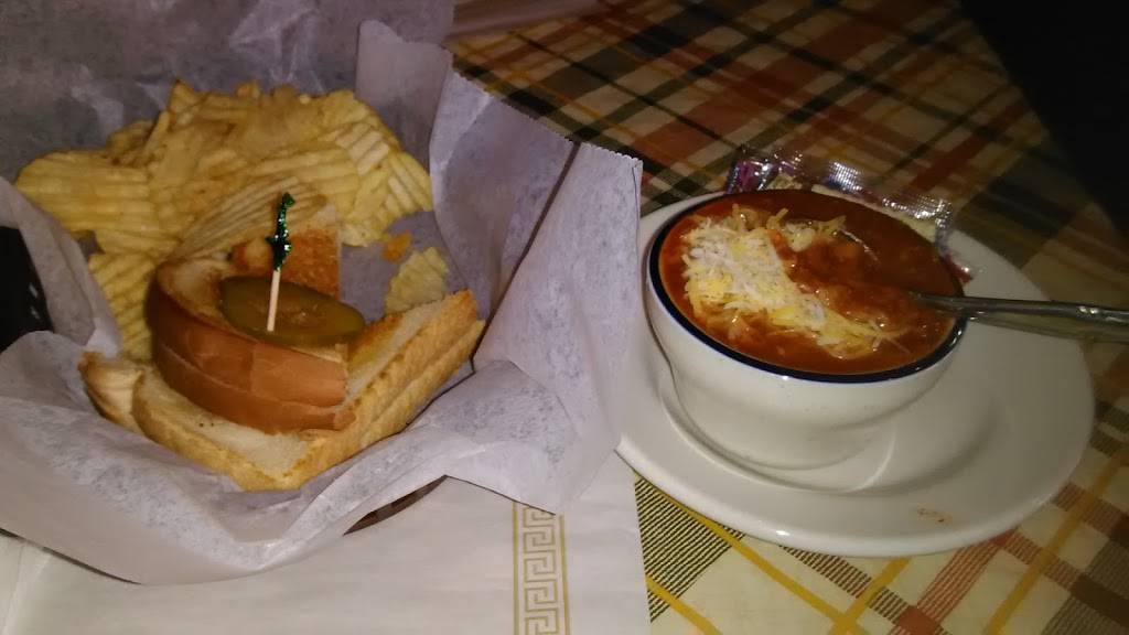 Vinnys Bar & Grill | restaurant | 2229 Dryden Rd, Moraine, OH 45439, USA | 9372992520 OR +1 937-299-2520