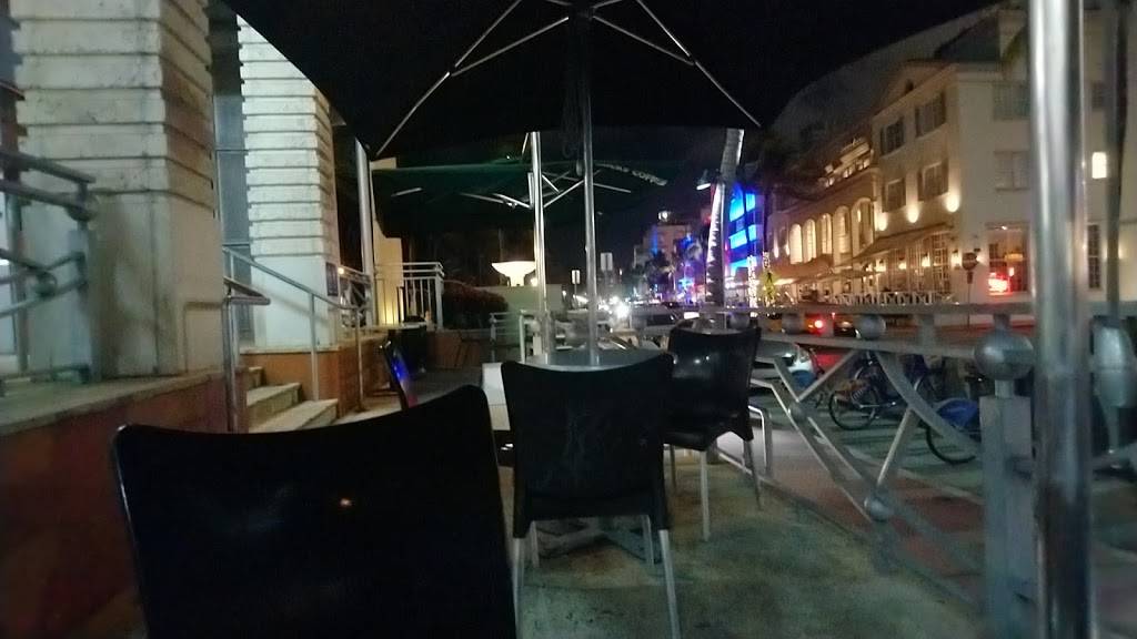 Häagen-Dazs® Ice Cream Shop | restaurant | 1451 Ocean Dr #101, Miami Beach, FL 33139, USA | 8007670120 OR +1 800-767-0120