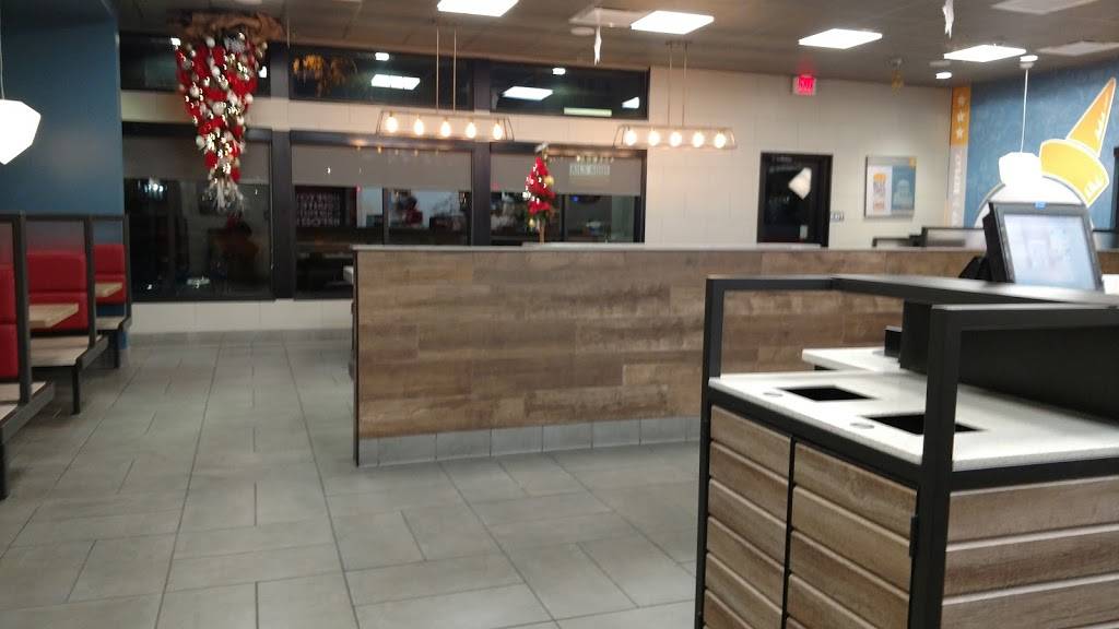 Jack in the Box | restaurant | 3749 S Mission Rd, Tucson, AZ 85713, USA | 5202091880 OR +1 520-209-1880