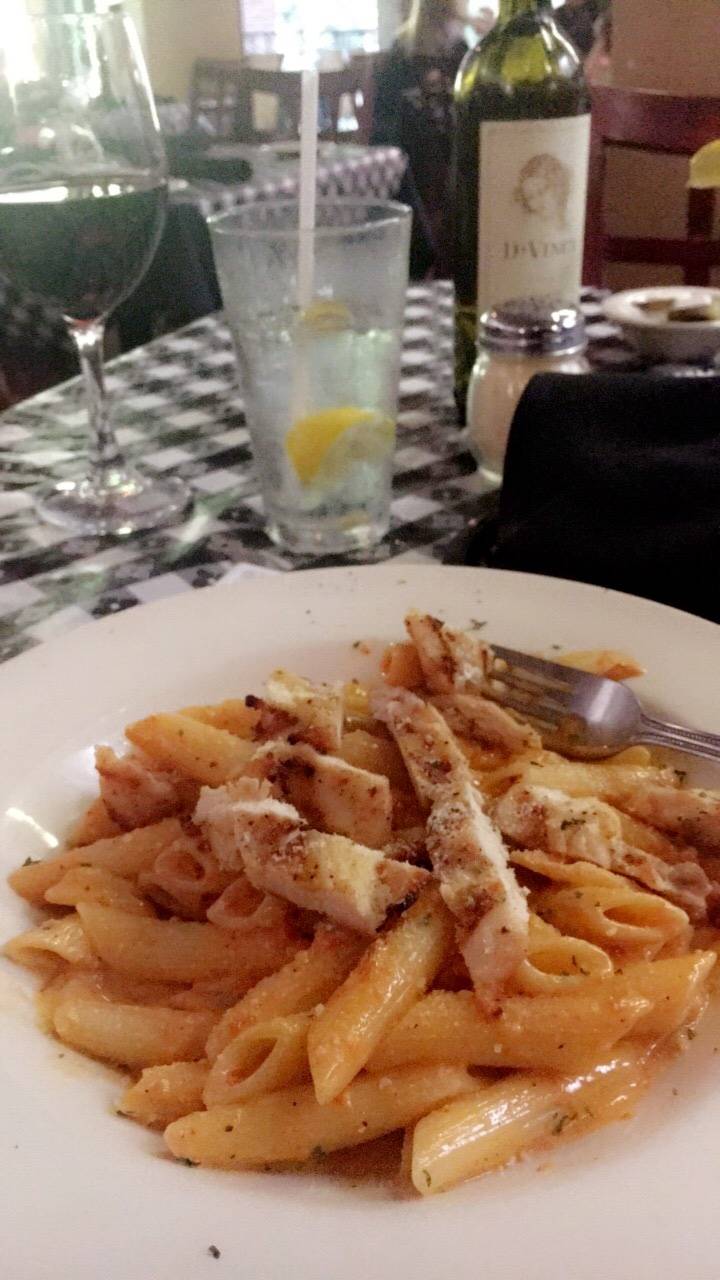 Macalusos Italian Restaurant | restaurant | 2443 Forest Park Blvd, Fort Worth, TX 76109, USA | 8179212200 OR +1 817-921-2200