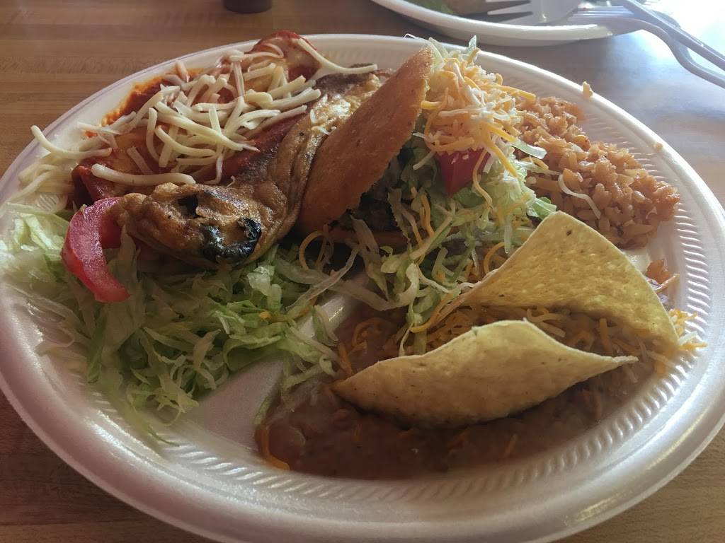 PIRCOS MEXICAN FOOD | restaurant | 10740 Pebble Hills Blvd, El Paso, TX 79935, USA | 9155944021 OR +1 915-594-4021