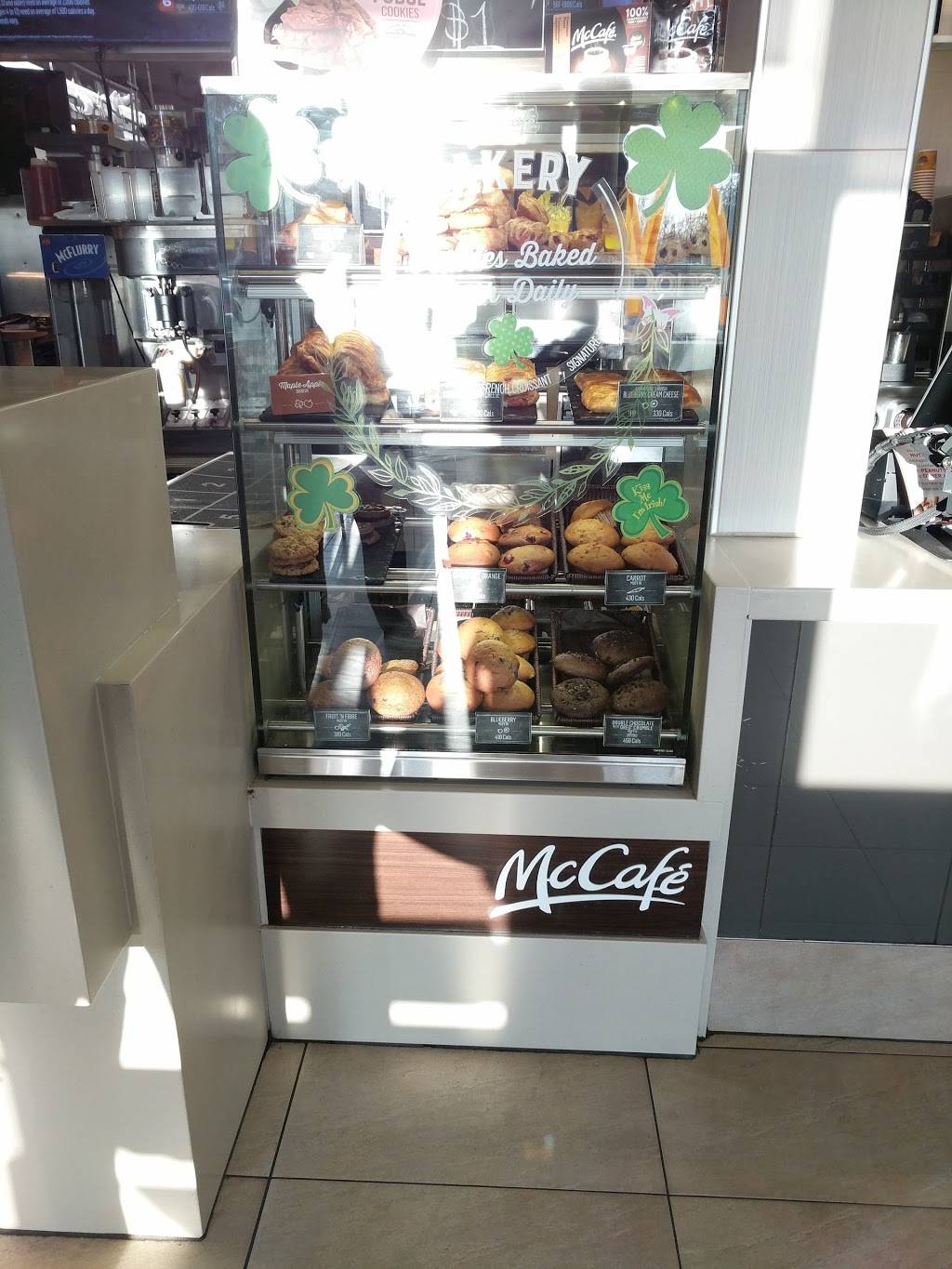 McDonalds | cafe | Willowcreek Centre, 400 Lansdowne St E, Peterborough, ON K9J 6X9, Canada | 7057412887 OR +1 705-741-2887