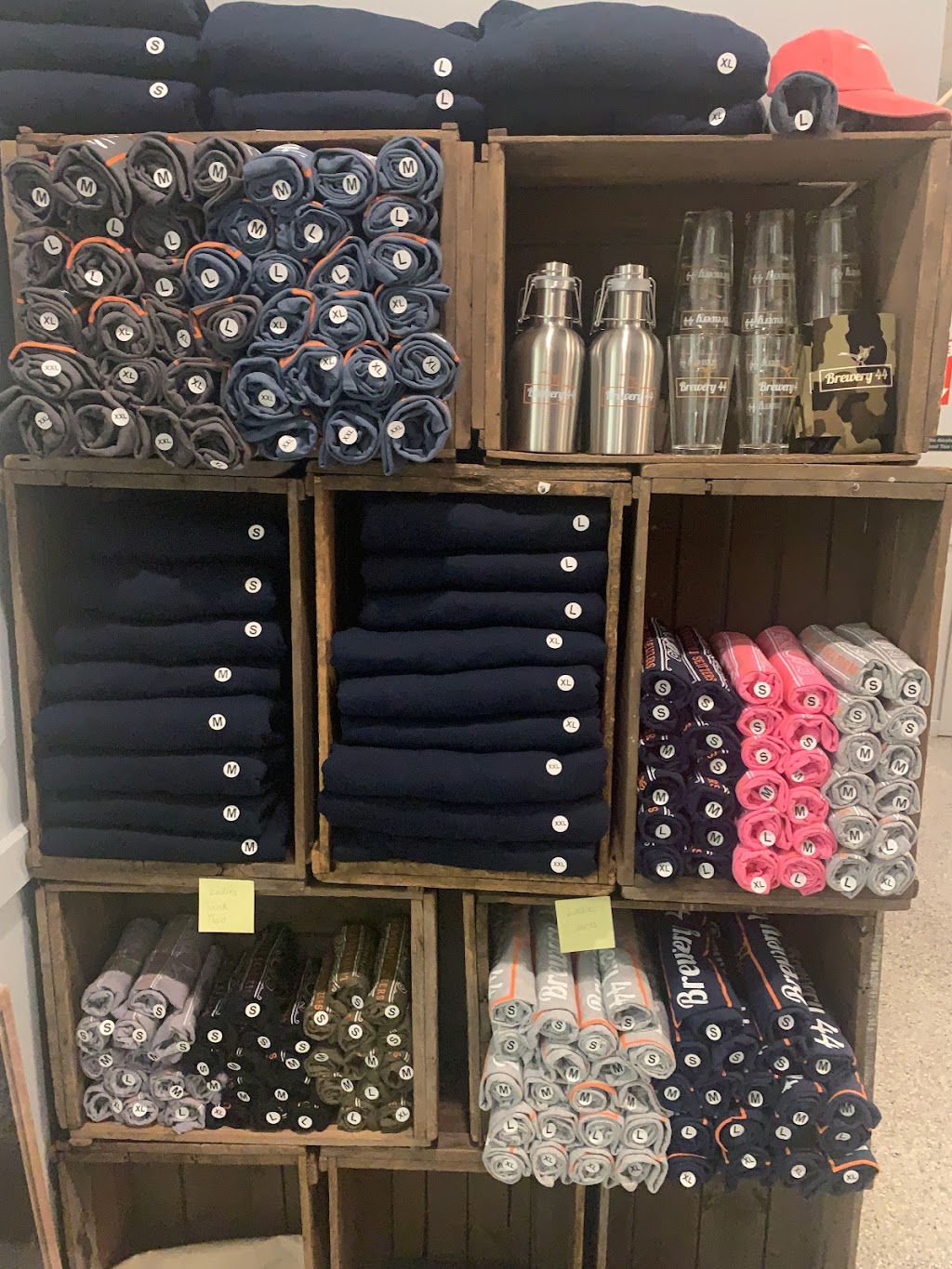 Brewery 44 | restaurant | 2 Montello St, Carver, MA 02330, USA | 7813369552 OR +1 781-336-9552