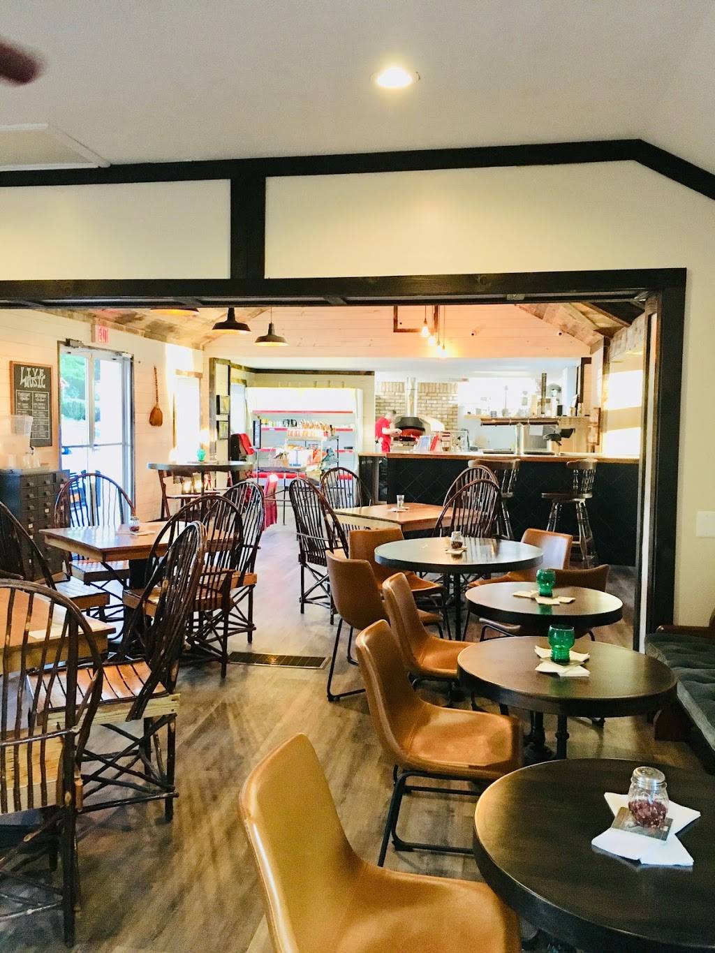 The Lobby Craft Eatery | restaurant | 3530 E Lake Rd, Canandaigua, NY 14424, USA | 5853945656 OR +1 585-394-5656