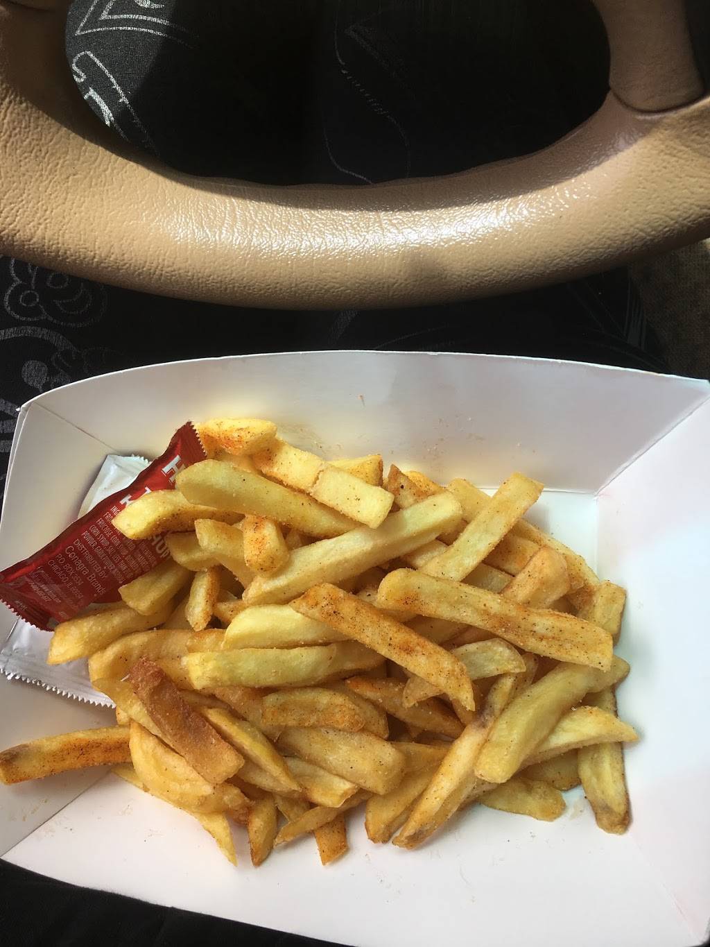 Balls Fried Chick-N | restaurant | 4325 Common St, Lake Charles, LA 70607, USA | 3375622688 OR +1 337-562-2688