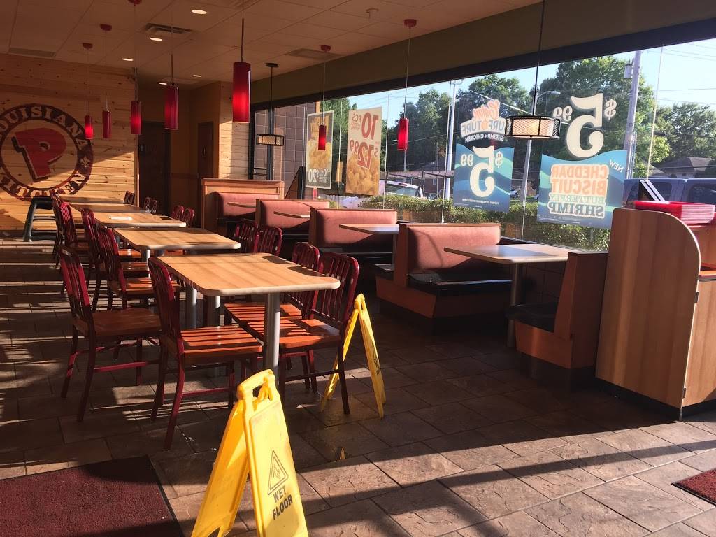 Popeyes Louisiana Kitchen | restaurant | 7601 Raytown Rd, Raytown, MO 64138, USA | 8163561990 OR +1 816-356-1990