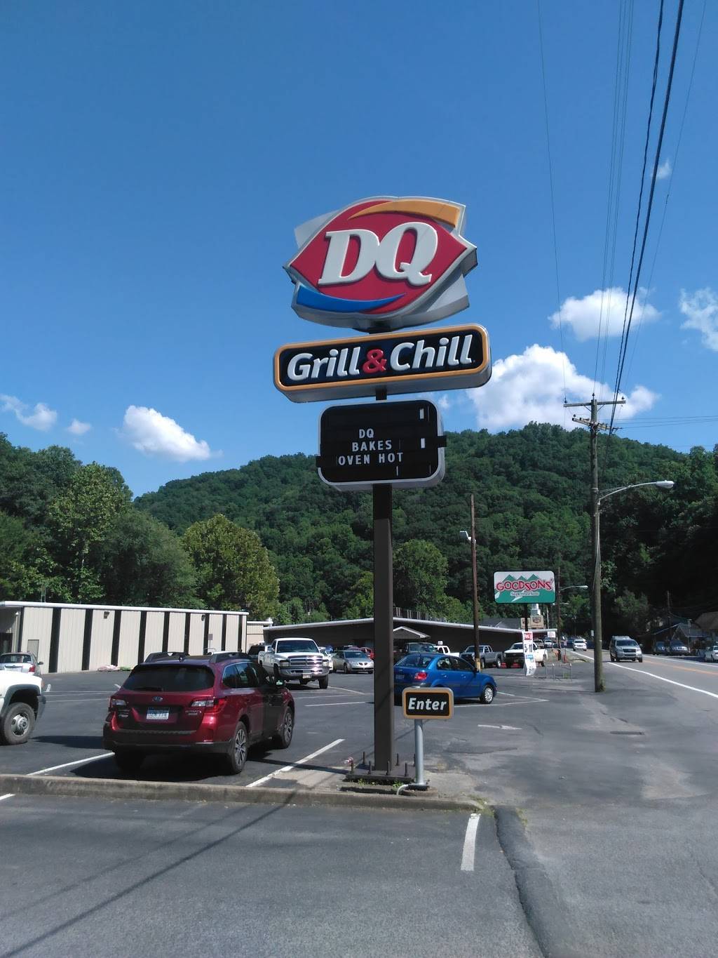Dairy Queen Grill & Chill | restaurant | 542 Appalachian Hwy, Pineville, WV 24874, USA | 3047327339 OR +1 304-732-7339