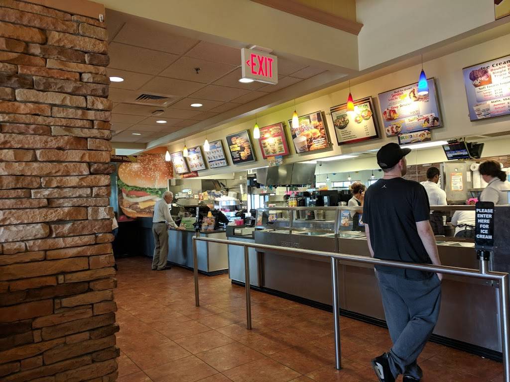 Braums Ice Cream & Burger Restaurant | restaurant | 6601 Wesley St, Greenville, TX 75402, USA | 9034543211 OR +1 903-454-3211