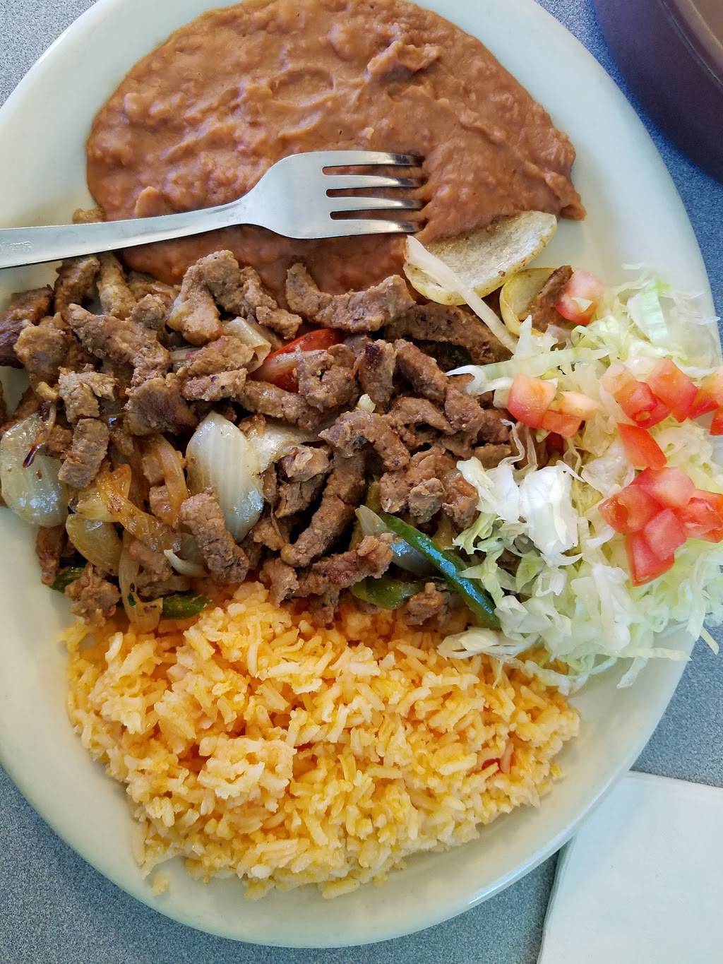 Taqueria Hernandez | restaurant | 1712 N Austin St, Seguin, TX 78155, USA | 8303795067 OR +1 830-379-5067