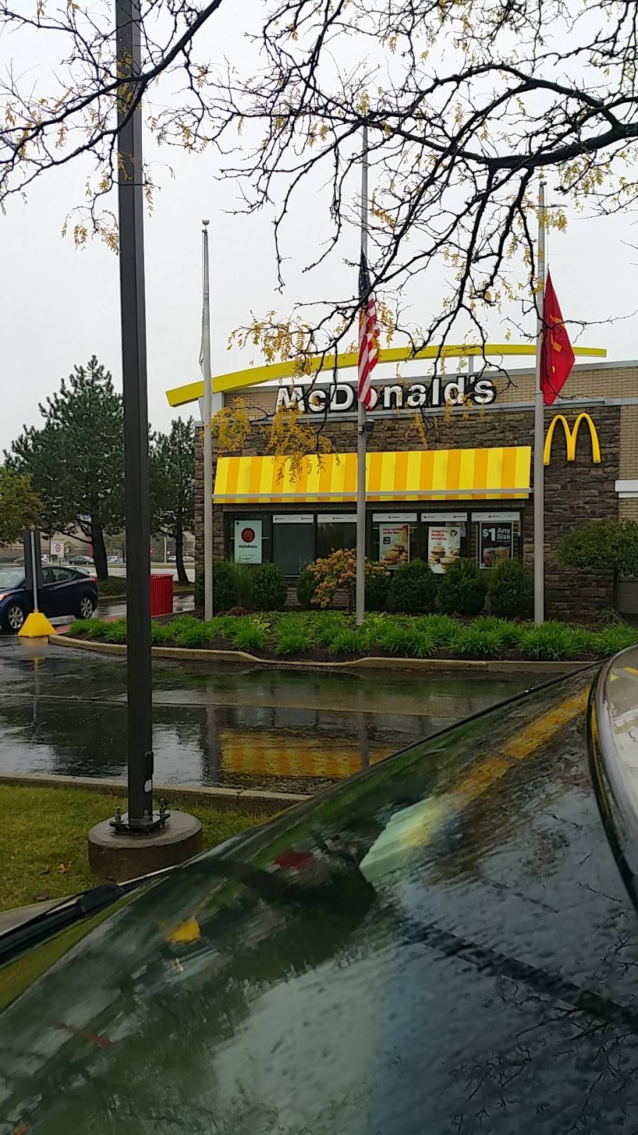 McDonalds | cafe | 2545 W Schaumburg Rd, Schaumburg, IL 60193, USA | 8473016384 OR +1 847-301-6384