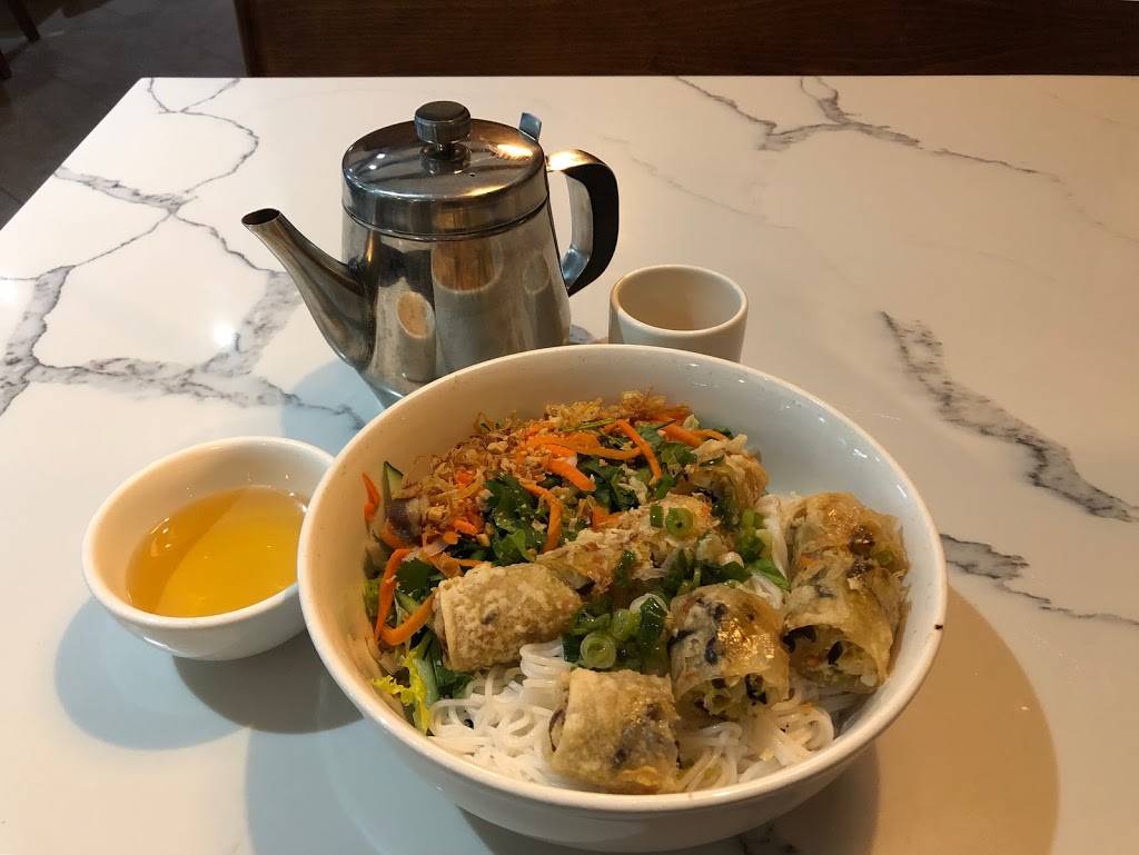 Phở Kim | restaurant | 2204 SE 82nd Ave, Portland, OR 97216, USA | 5039542535 OR +1 503-954-2535