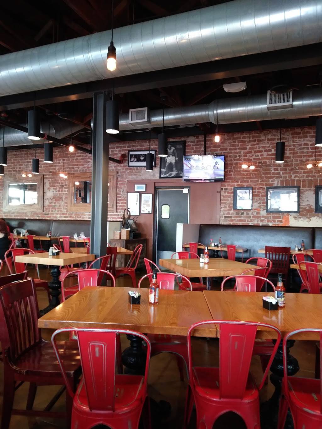 Lo-Los Chicken & Waffles | restaurant | 1220 S Central Ave, Phoenix, AZ 85003, USA | 6023401304 OR +1 602-340-1304