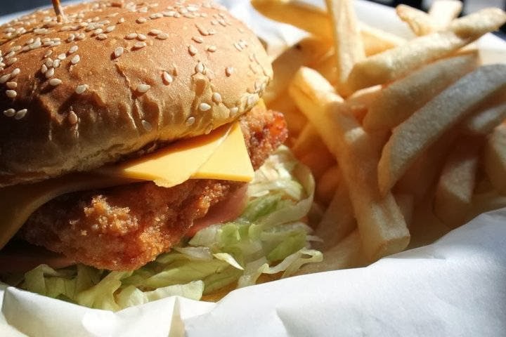 FDs Famous Burgers & Chicago-Style Wings | restaurant | 2119 Thompson Rd, Richmond, TX 77469, USA | 2819935251 OR +1 281-993-5251