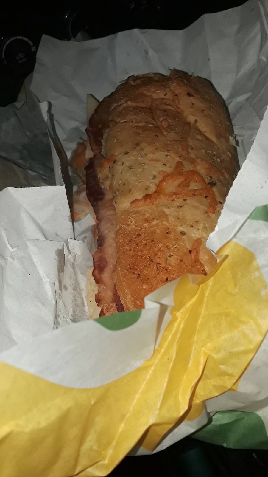 Subway | restaurant | 7377 S Jones Blvd #105, Las Vegas, NV 89139, USA | 7023614786 OR +1 702-361-4786