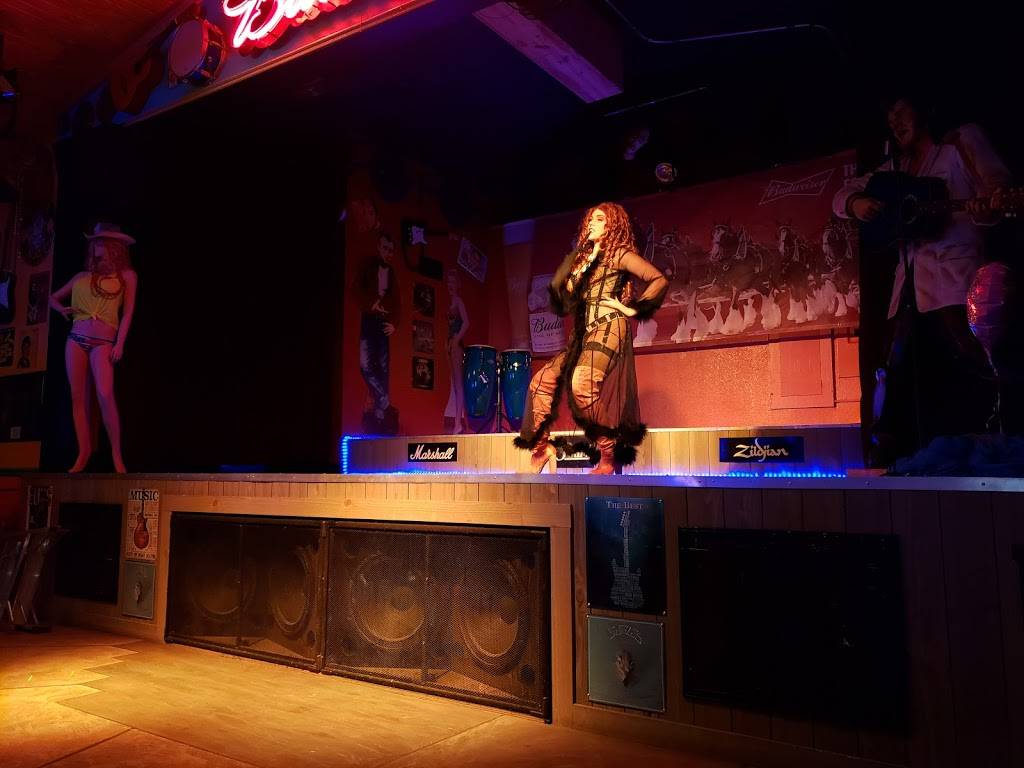 3rd Chute | restaurant | 2204 Fosterburg Rd, Alton, IL 62002, USA | 6184681118 OR +1 618-468-1118