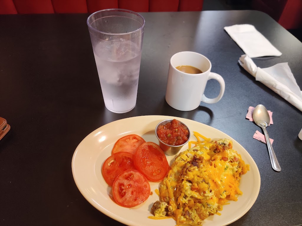 Blue Mound Cafe - Belkap | restaurant | 3701 E Belknap St, Fort Worth, TX 76111, USA | 8178879366 OR +1 817-887-9366