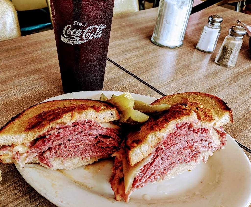 Hygrade Deli | restaurant | 3640 Michigan Ave, Detroit, MI 48216, USA | 3138946620 OR +1 313-894-6620