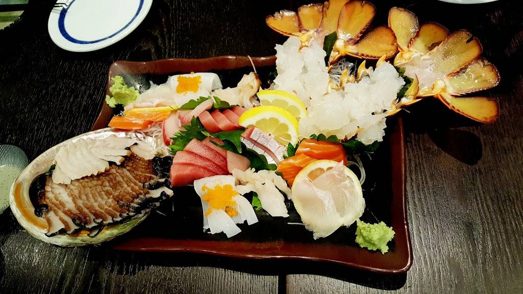 Mitchs Fish Market & Sushi Bar | restaurant | 524 Ohohia St, Honolulu, HI 96819, USA | 8088377774 OR +1 808-837-7774