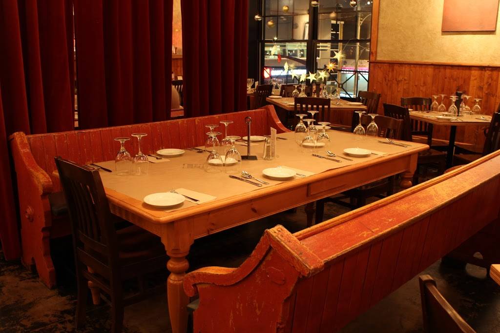 lOlive Rouge | restaurant | 193 Rue Notre Dame E Suite 200, Victoriaville, QC G6P 3Z8, Canada | 8197954492 OR +1 819-795-4492