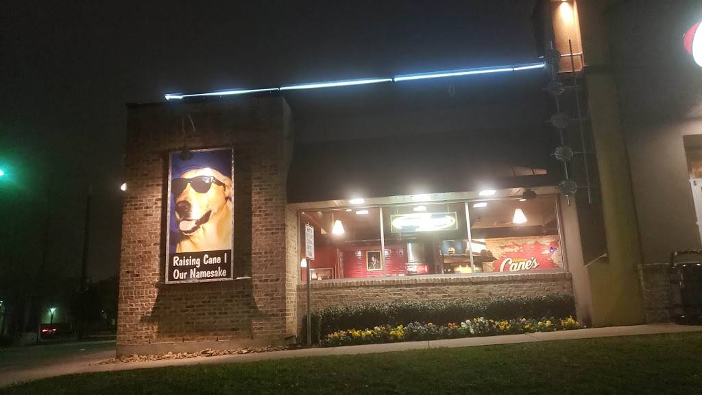 Raising Canes Chicken Fingers | meal takeaway | 12201 Westheimer Rd, Houston, TX 77077, USA | 2814977907 OR +1 281-497-7907