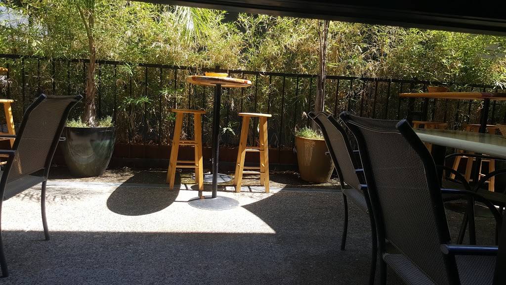 Beach Hut Deli | meal takeaway | 411 Blue Ravine Road # 400 # 400, Folsom, CA 95630, USA | 9169830900 OR +1 916-983-0900