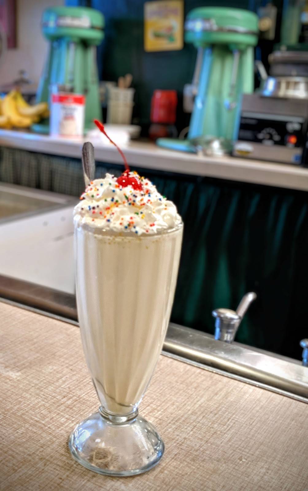 MacAlpines Diner & Soda Fountain | restaurant | 2303 N 7th St, Phoenix, AZ 85006, USA | 6022625545 OR +1 602-262-5545