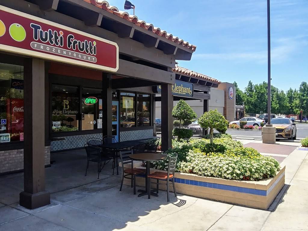 Blue Elephant Thai Cuisine | restaurant | 8200 Stockdale Hwy suite m-1, Bakersfield, CA 93311, USA | 6618338190 OR +1 661-833-8190