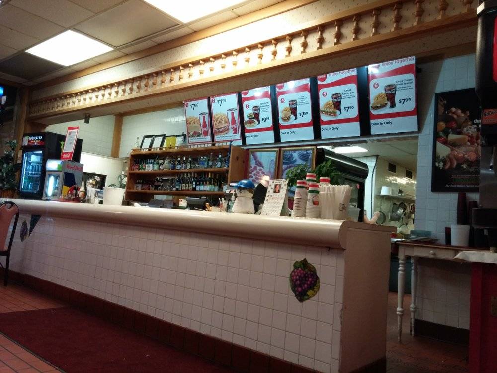 Dominico Italian Restaurant and Pizzeria | restaurant | 19 Luray Shopping Ctr, Luray, VA 22835, USA | 5407432555 OR +1 540-743-2555