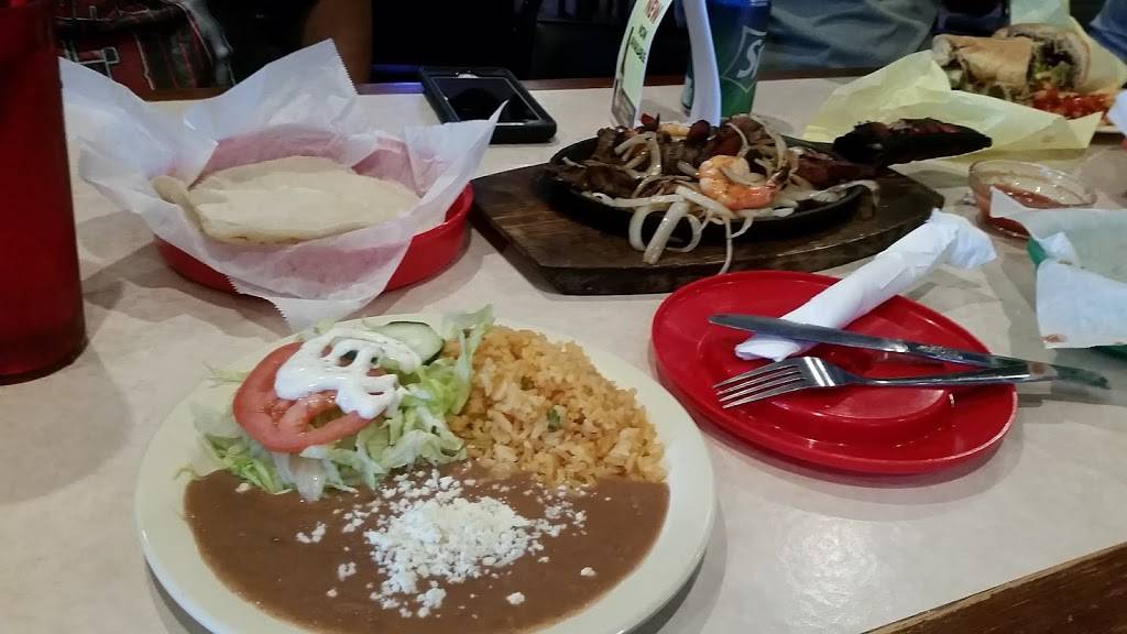 Bahia Restaurant | restaurant | 1476 W Buckingham Rd, Garland, TX 75042, USA | 9722720173 OR +1 972-272-0173