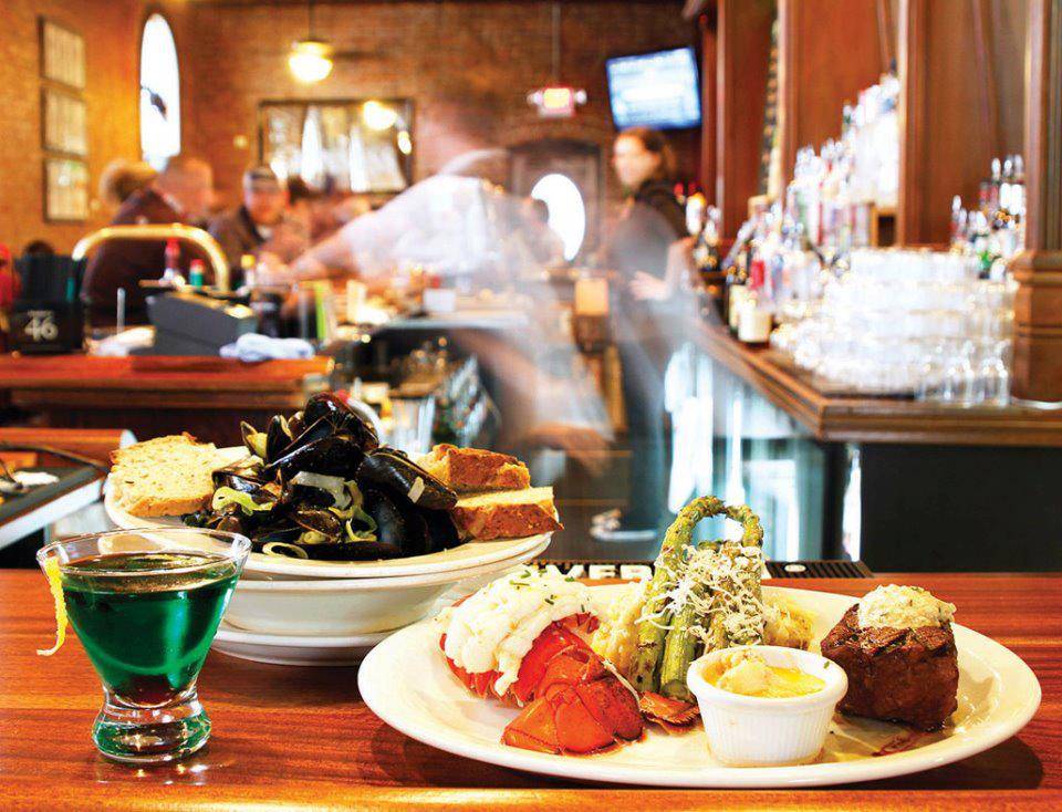 Mojos Lounge & Bar | restaurant | 428 1st St, Woodland, CA 95695, USA | 5306610428 OR +1 530-661-0428