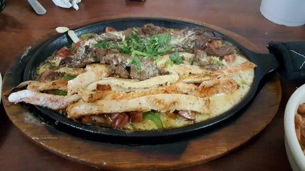 Casa Jalisco | restaurant | 6910 US Hwy 87 E, San Antonio, TX 78263, USA | 2106482433 OR +1 210-648-2433