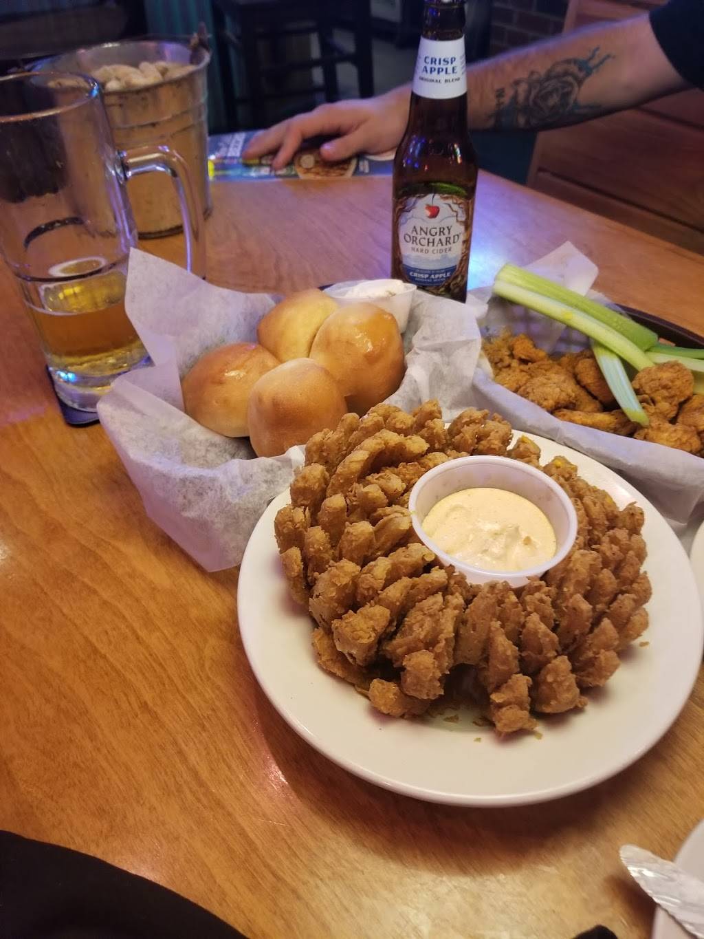 Texas Roadhouse | restaurant | 820 U.S. 9, Queensbury, NY 12804, USA | 5187619300 OR +1 518-761-9300