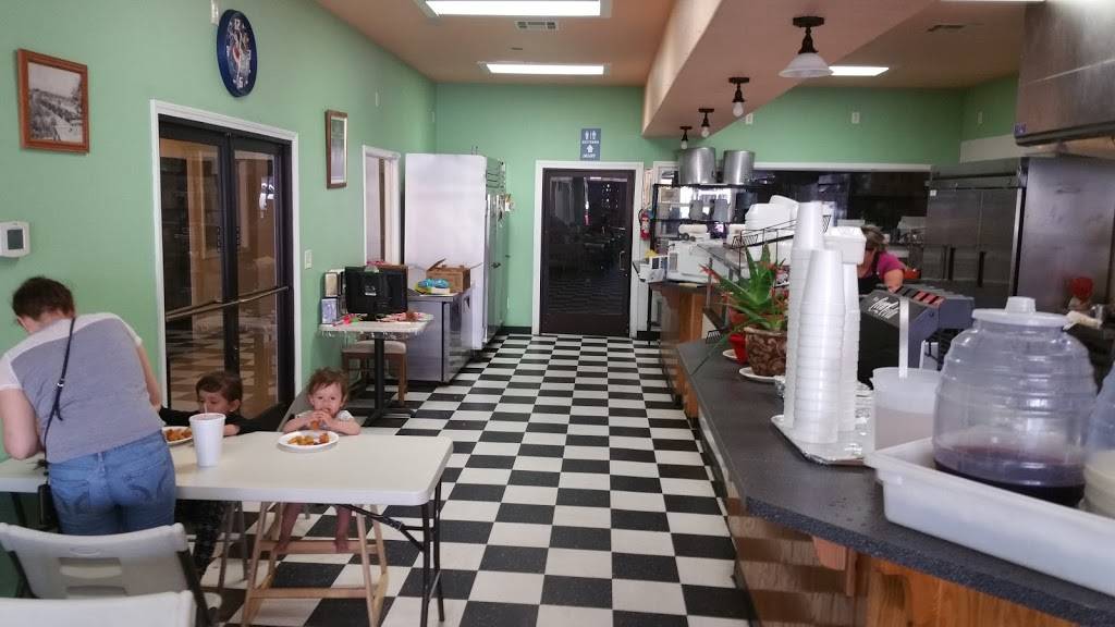 Taqueria La Piedad | restaurant | 228 E Kings St # C, Avenal, CA 93204, USA | 5593869474 OR +1 559-386-9474