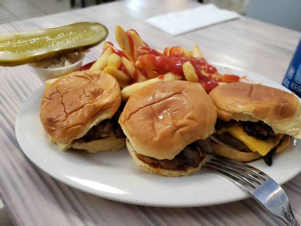 Big Apple Eats Diner | restaurant | 32-23 37th Ave, Queens, NY 11106, USA | 7183924073 OR +1 718-392-4073