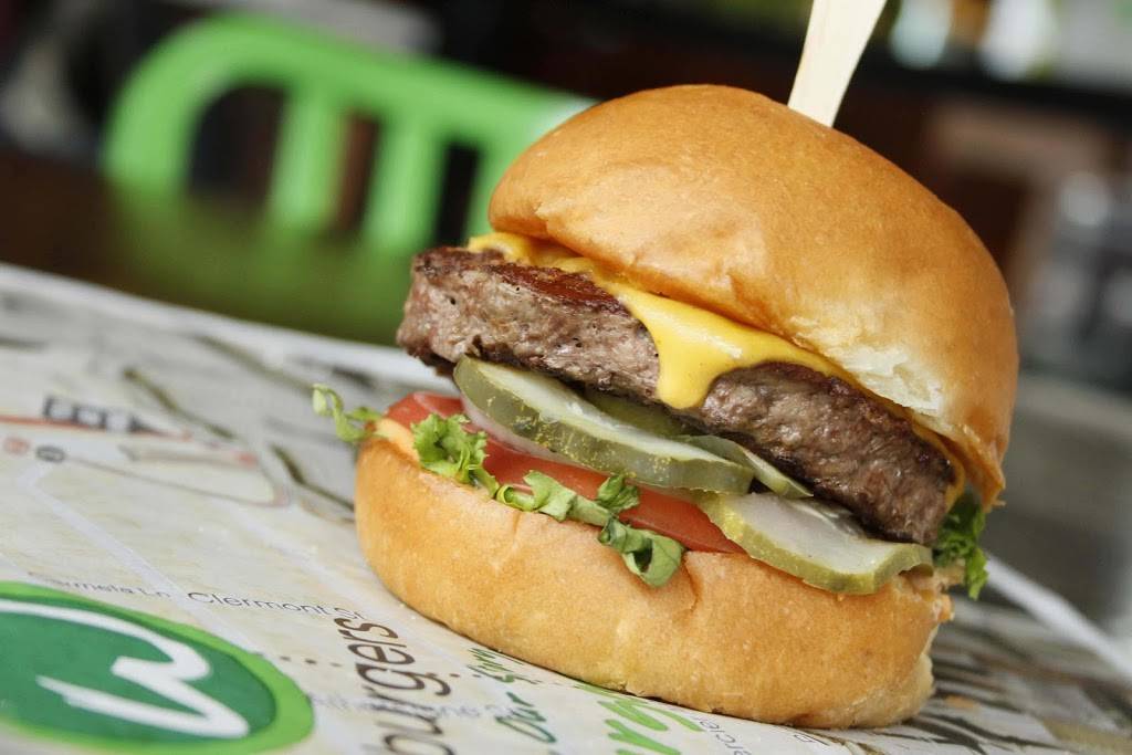 Wahlburgers @ Hy-Vee | restaurant | Wahlburgers @ Hy-Vee, 1403 N Veterans Pkwy, Bloomington, IL 61704, USA | 3096633062 OR +1 309-663-3062