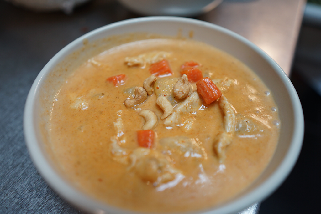 Silver Dish Thai Cuisine | restaurant | 278 W Center St, Provo, UT 84601, USA | 8013739540 OR +1 801-373-9540