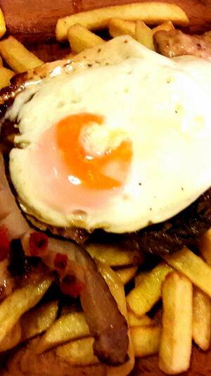 Varsity Bar & Grill | restaurant | 1205 W Main St, Sun Prairie, WI 53590, USA | 6083182729 OR +1 608-318-2729