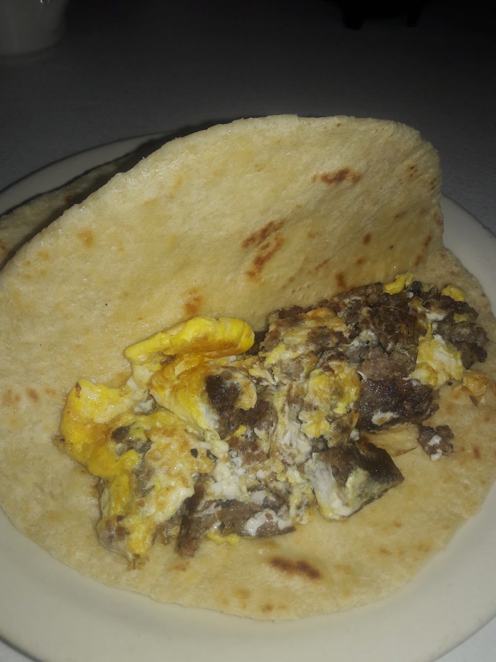 Desis Restaurant | restaurant | 142 School House St, Batesville, TX 78829, USA | 8303764403 OR +1 830-376-4403