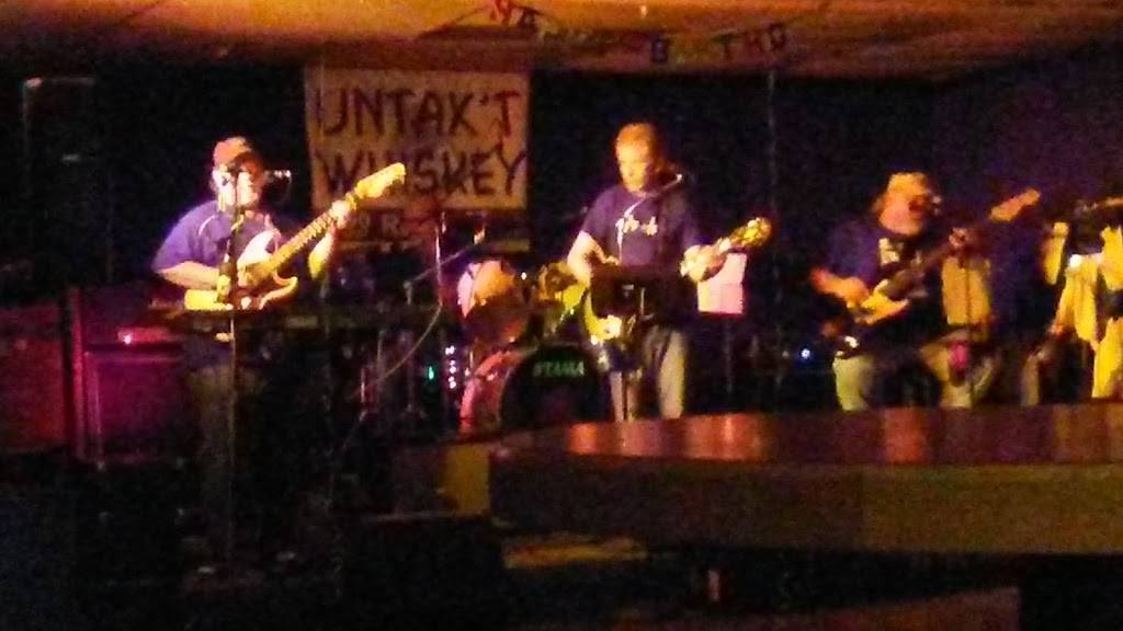 Todds Barbecue Restaurant | restaurant | 1176 Magnolia Ave, Buena Vista, VA 24416, USA | 5402617427 OR +1 540-261-7427