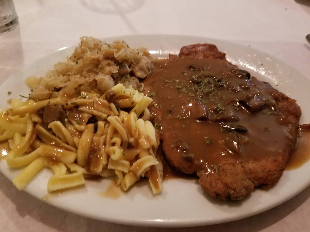 Bodos German Restaurant & Pub | restaurant | 407 8th Ave N, Myrtle Beach, SC 29577, USA | 8434481310 OR +1 843-448-1310