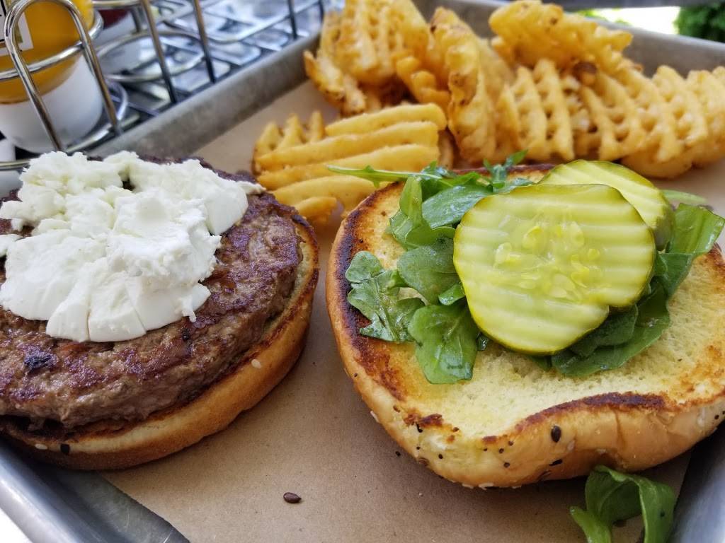 Next Door Burger Bar | restaurant | 8 Jarves St, Sandwich, MA 02563, USA | 5088883746 OR +1 508-888-3746