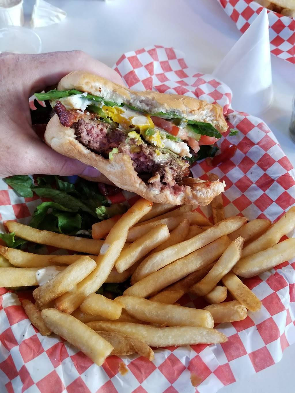 Bigz Burger Joint | restaurant | 2303 N Loop 1604 W, San Antonio, TX 78258, USA | 2104082029 OR +1 210-408-2029